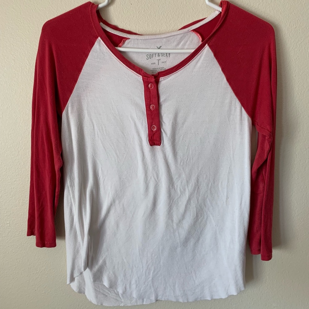 American Eagle baseball long sleeve
